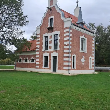 Garden House * Dég